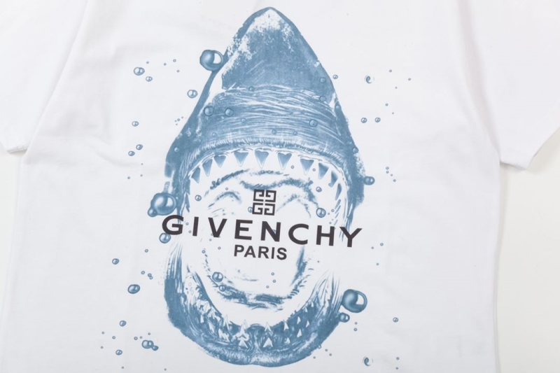 Givenchy T-Shirts